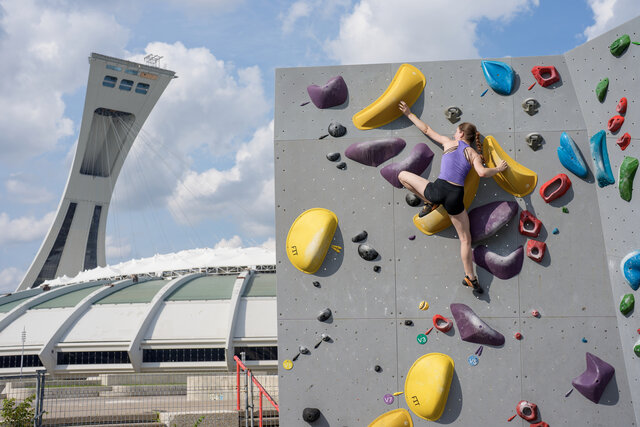 Parc olympique de Montréal - Escalade au Nomad Bloc&nbsp;&nbsp;&nbsp;&copy; SNAPePHOTO