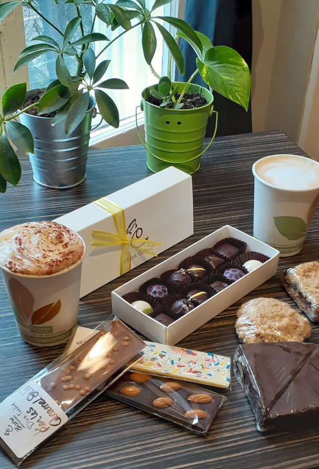Produits chocolaterie&nbsp;&nbsp;&nbsp;&copy; Bistro-Chocolaterie Le Divin Tandem Inc.