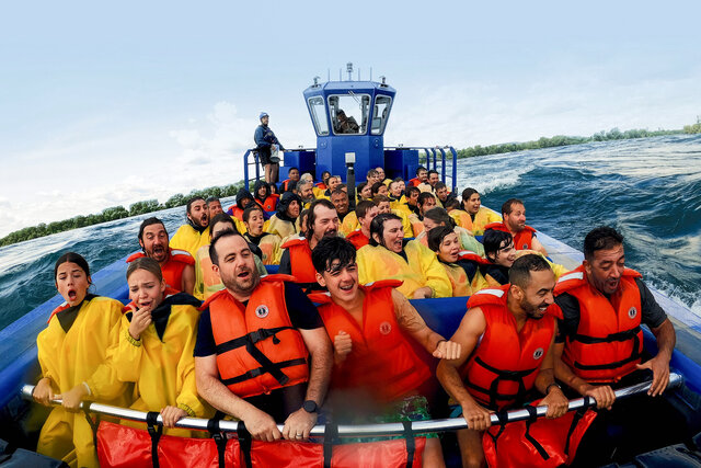 Saute-Moutons Jet Boating sur les rapides de Lachine / Jet St-Laurent&nbsp;&nbsp;&nbsp;&copy; Saute-Moutons