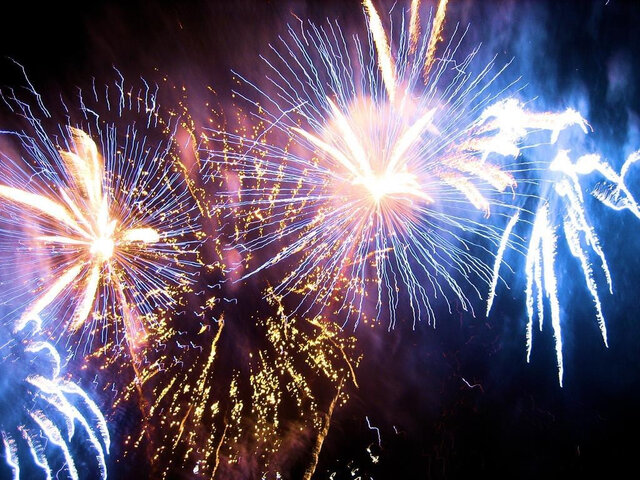 Feu pyrotechnique sur le Lac William&nbsp;&nbsp;&nbsp;&copy; FLW