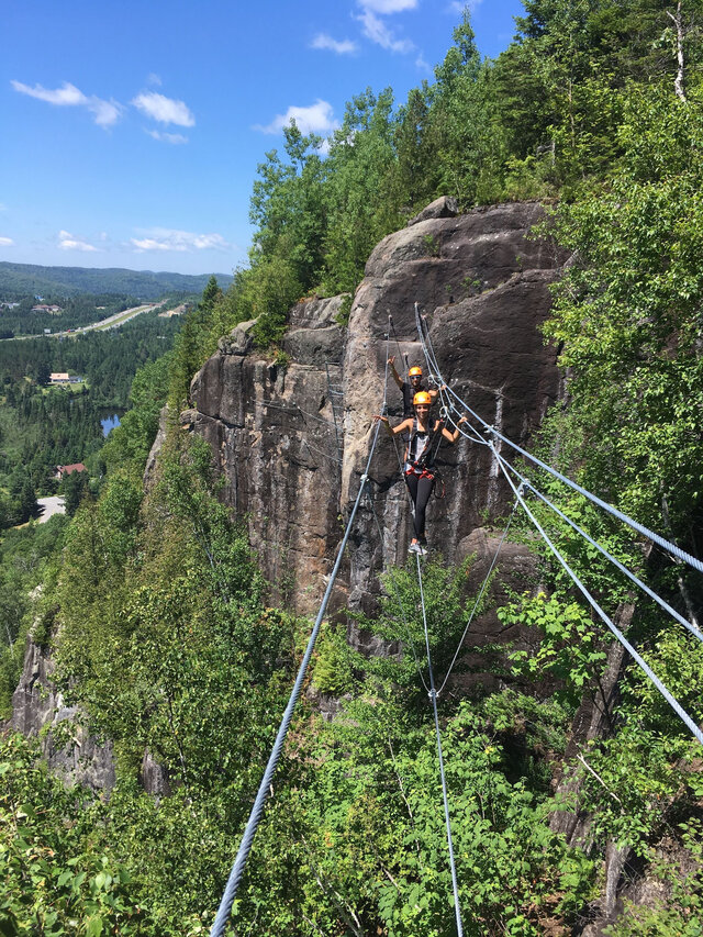 Via ferrata avec vue, Laurentides&nbsp;&nbsp;&nbsp;&copy; Tyroparc
