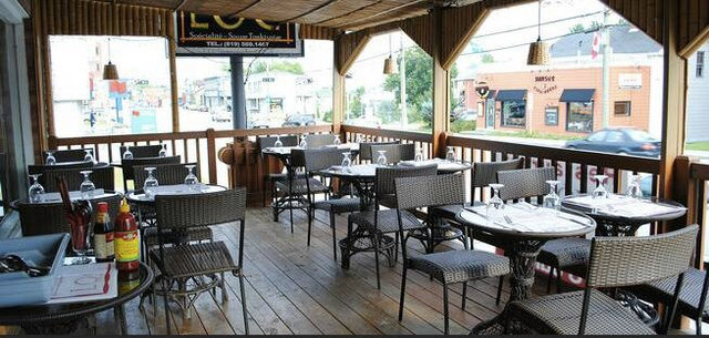Terrace Pho Loc&nbsp;&nbsp;&nbsp;&copy; Restaurant Pho Loc