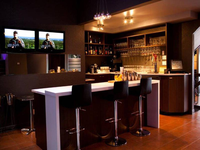 Bar section Novello&nbsp;&nbsp;&nbsp;&copy; Restaurant Le Saint-Patrice