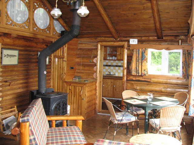 Chalet au bord de l'eau&nbsp;&nbsp;&nbsp;&copy; Kanamouche