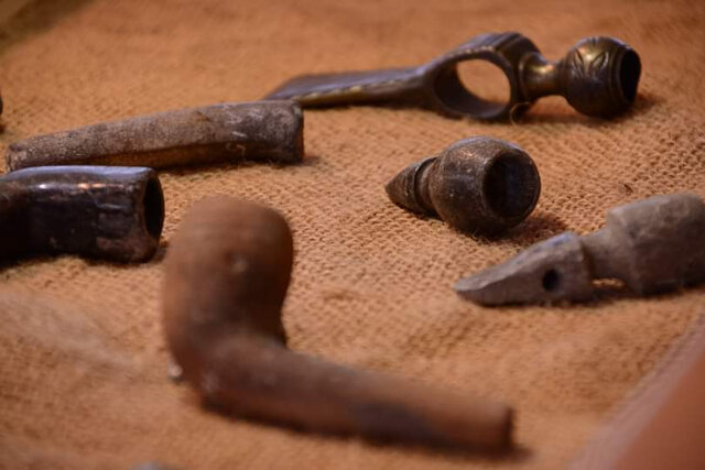 Objets en exposition&nbsp;&nbsp;&nbsp;&copy; Elisabeth Carrier