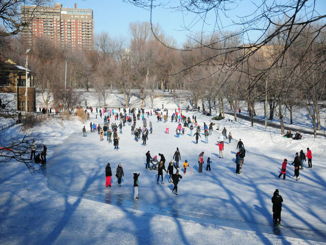 Patinoire parc La fontaine&nbsp;&nbsp;&nbsp;&copy; Patin Patin