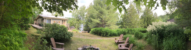 Extérieur avec foyer&nbsp;&nbsp;&nbsp;&copy; J.Campbell
