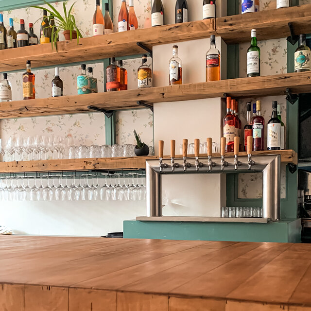 Bar&nbsp;&nbsp;&nbsp;&copy; Jo-Annie St-Amand