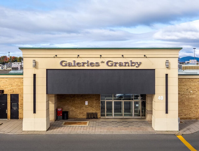 PHOTO_Westcliff_Galeries-Granby_1&nbsp;&nbsp;&nbsp;&copy; Westcliff - Galeries de Granby
