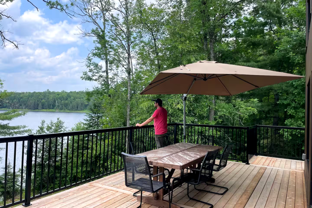 Chalet au bord du lac • Kayaks, SUP & pédalo