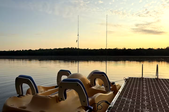 Chalet au bord du lac • Kayaks, SUP & pédalo