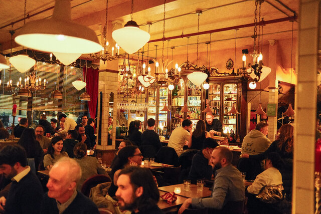 Café Miracolo - Salle à manger&nbsp;&nbsp;&nbsp;&copy; Ale Vega
