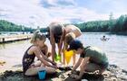 Plage, pédalo, canot, kayak, planche à pagaie, pêche, hébertisme, randonnée...&nbsp;&nbsp;&nbsp;&copy; Camp familial St-Urbain
