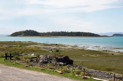 Croisières AML Inc. / Excursion d’une journée avec croisière et visite de la Grosse-Île (Québec)