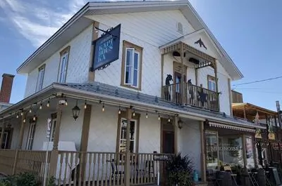 AUBERGE WESTERN KAPI