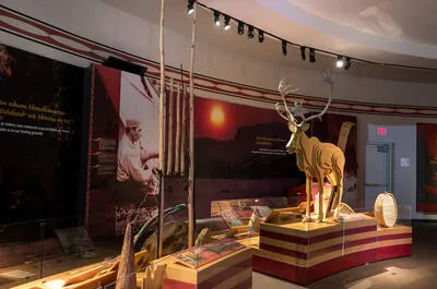 Maison de transmission de la culture innue : Shaputuan
