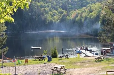 Sentiers Aux berges du Lac Castor