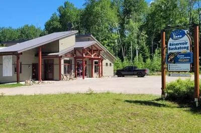 Centre d’interprétation du doré jaune- Pêche sportive du Réservoir Baskatong