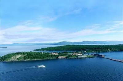 Cruise and visit of Grosse-Île