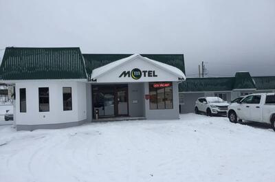 MOTEL 111
