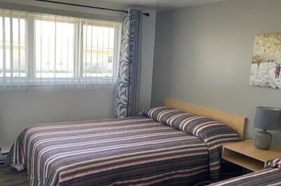 MOTEL RENÉCO INC