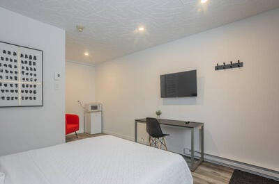 MOTEL CHAMPLAIN