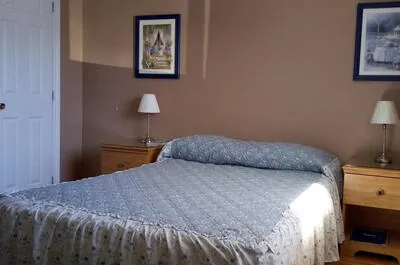 MOTEL B.R.