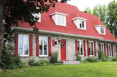 AU GÎTE DE LA CHUTE