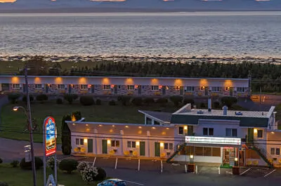 LE FRASER MOTEL