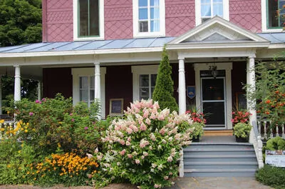 AUBERGE COMME AU PREMIER JOUR
