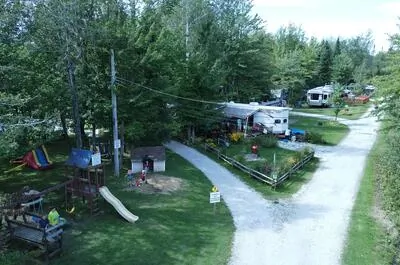 CAMPING LA RIVIÈRE DU PASSANT