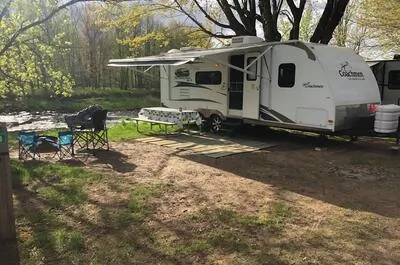 CAMPING DE L’ÎLE
