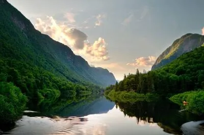CAMPING PARC NATIONAL DE LA JACQUES-CARTIER LES ALLUVIONS