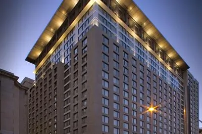 EMBASSY SUITES PAR HILTON MONTRÉAL