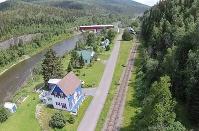 AUBERGE-POURVOIRIE DE LA RIVIÈRE MATAPÉDIA