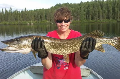 POURVOIRIE DU LAC SUZIE INC.
