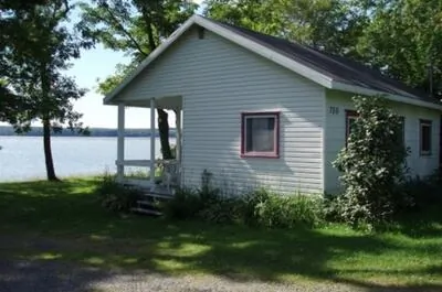 CHALETS LE MOULIN DE SAINT-LAURENT – 755