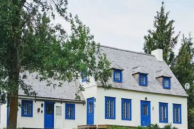 LA MAISON AUX PERSÉIDES