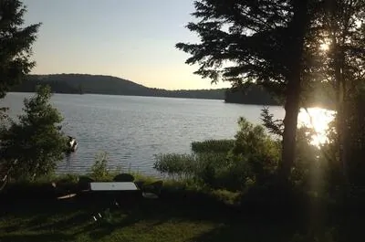 CHALET AU BOUT DU QUAI