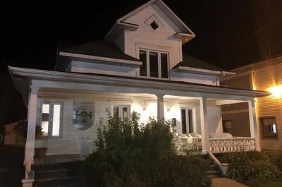 LA MAISON DE BOURBON