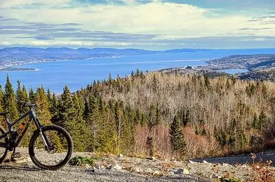 Mont Béchervaise – Les sentiers du bout du monde / Vélo de montagne