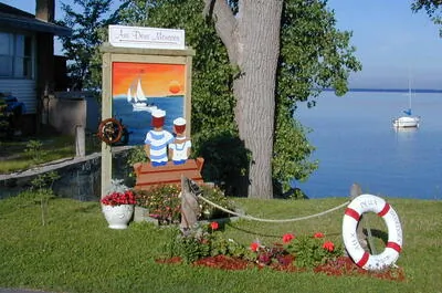 LES CHALETS LOCATIFS DU LAC CHAMPLAIN