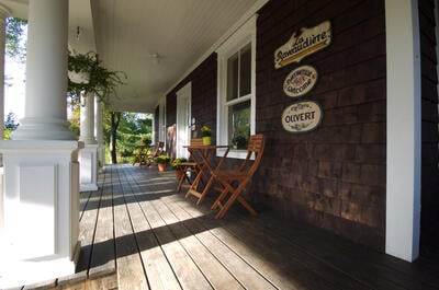 AUBERGE LA RAVEAUDIÈRE