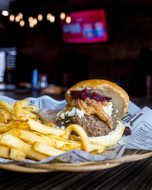 Burger du Marin&nbsp;&nbsp;&nbsp;&copy; La Source à bord