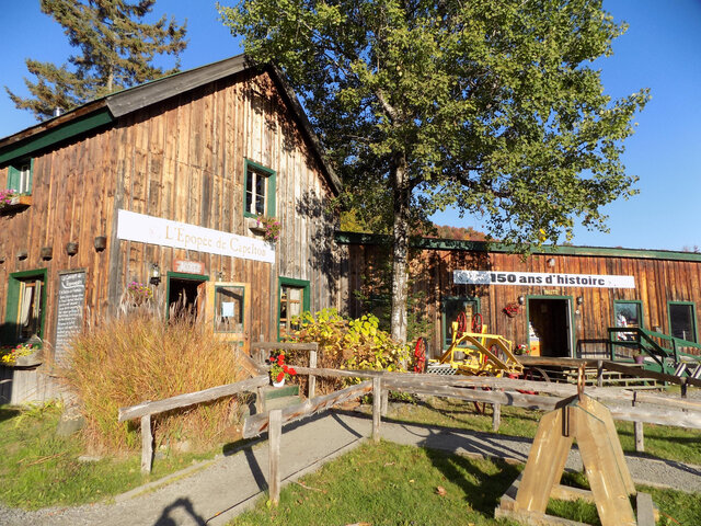 Poste accueil, boutique et musée&nbsp;&nbsp;&nbsp;&copy; Mine Capelton