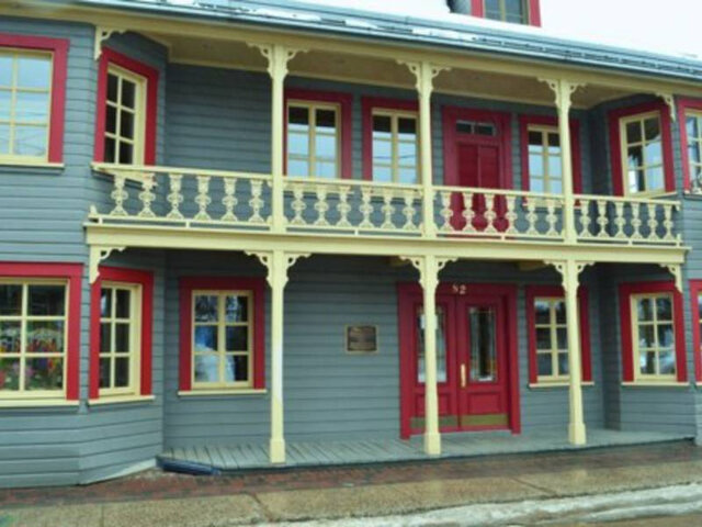 82 Saint-Jean-Baptiste