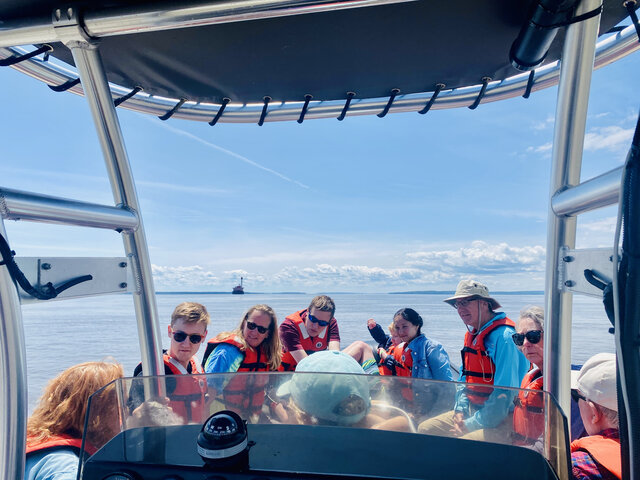 Croisière en bateau sur le fleuve Saint-Laurent&nbsp;&nbsp;&nbsp;&copy; Croisières Orléans - Yohann Moucheboeuf