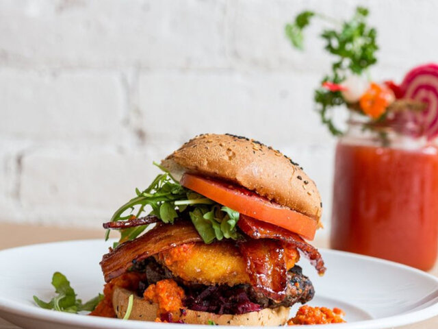 Burger&nbsp;&nbsp;&nbsp;&copy; Le Bonnet