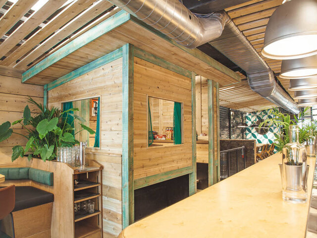 Intérieur&nbsp;&nbsp;&nbsp;&copy; D.Paradis