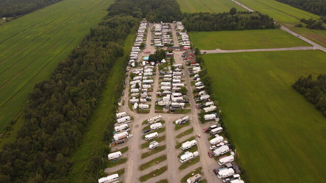 Vue aérienne&nbsp;&nbsp;&nbsp;&copy; Camping Québec en Ville